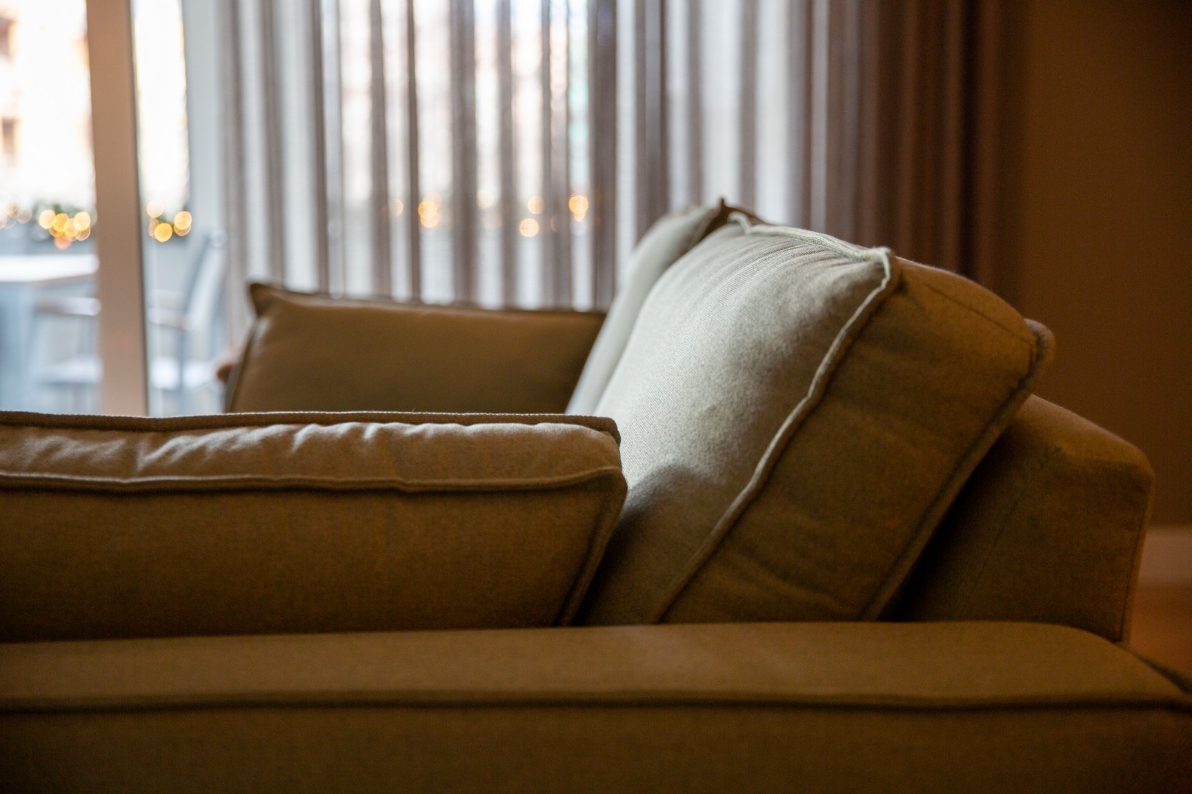 woonstudio marianne - klanten aan het woord - hoe een zeeblauw karpet het thuisgevoel versterkt